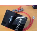 batterikabler-al525e-m-hovedbryter-and-5-automatsikringer-pa-panelet